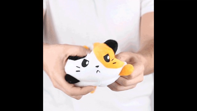 Amazon.com: TeeTurtle Reversible Cat Russian Blue 4 Inch Flip